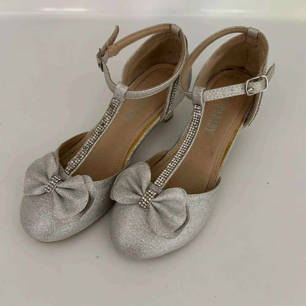 Silver Glitter Dress Shoes with Bow